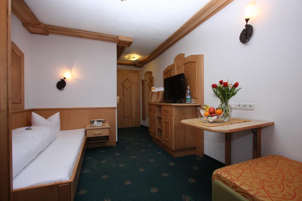 Alphotel Garni Salner Ischgl Ngoại thất bức ảnh